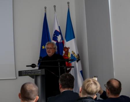 Predavanje Punčuh, pravičnik v Varšavi, foto PVZ